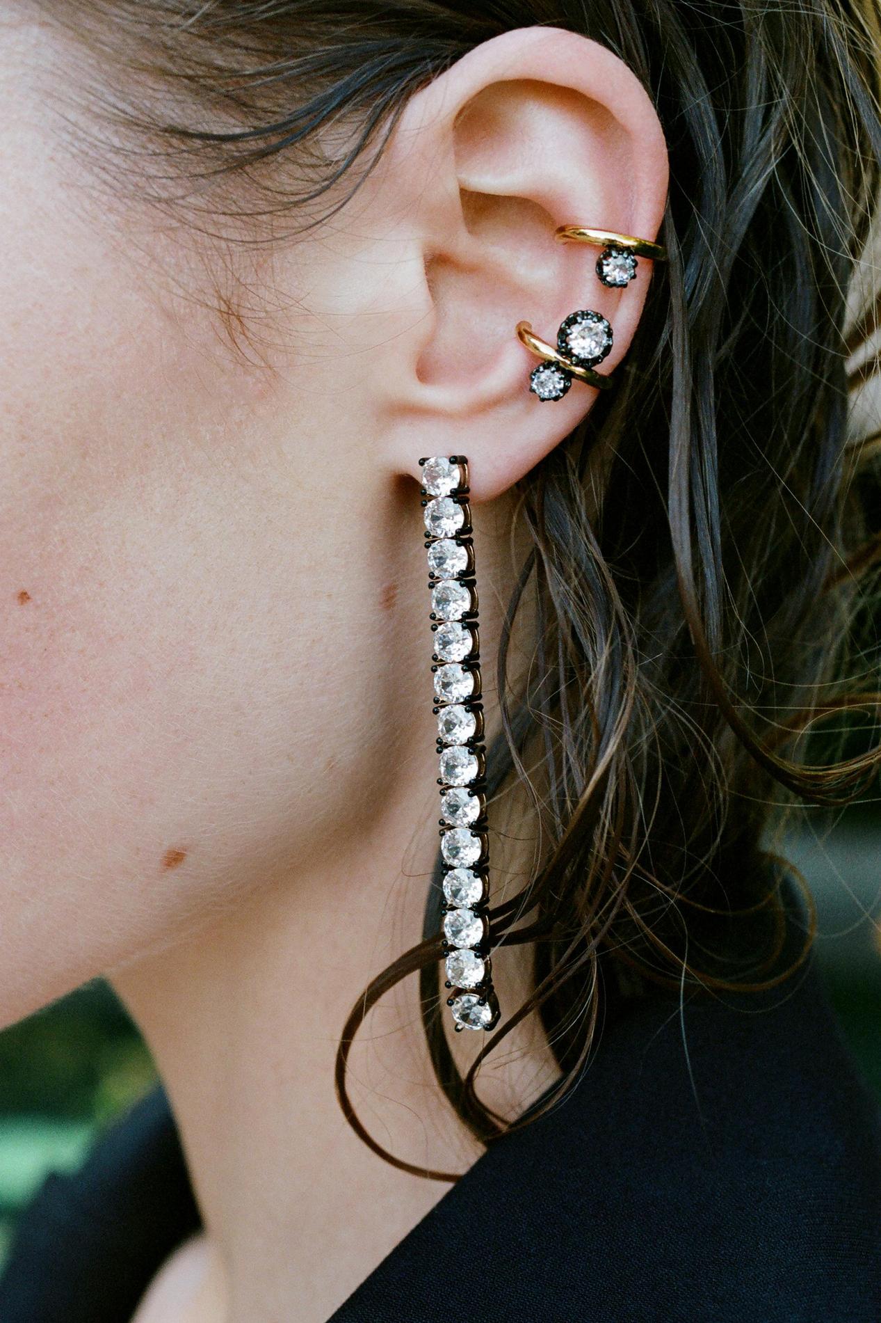 ZIRCONIA EAR CUFF - LIMITED EDITION offers at S$ 75.9 in ZARA