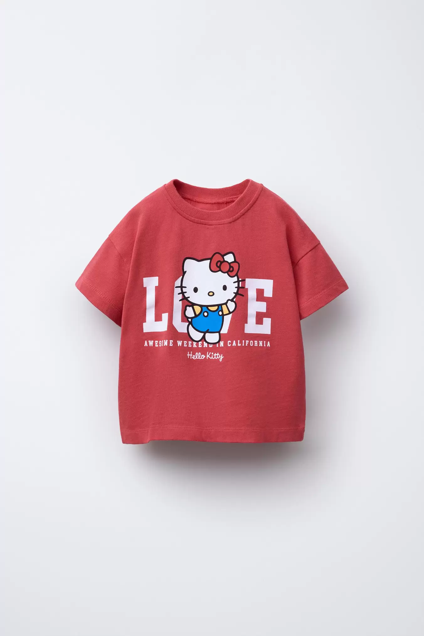 HELLO KITTY © T-SHIRT offers at S$ 24.9 in ZARA