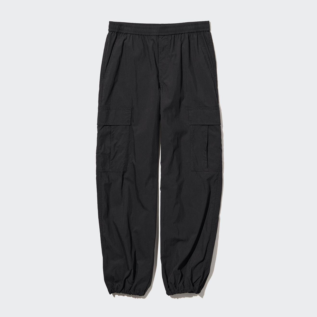 Easy Cargo Pants offers at S$ 39.9 in Uniqlo