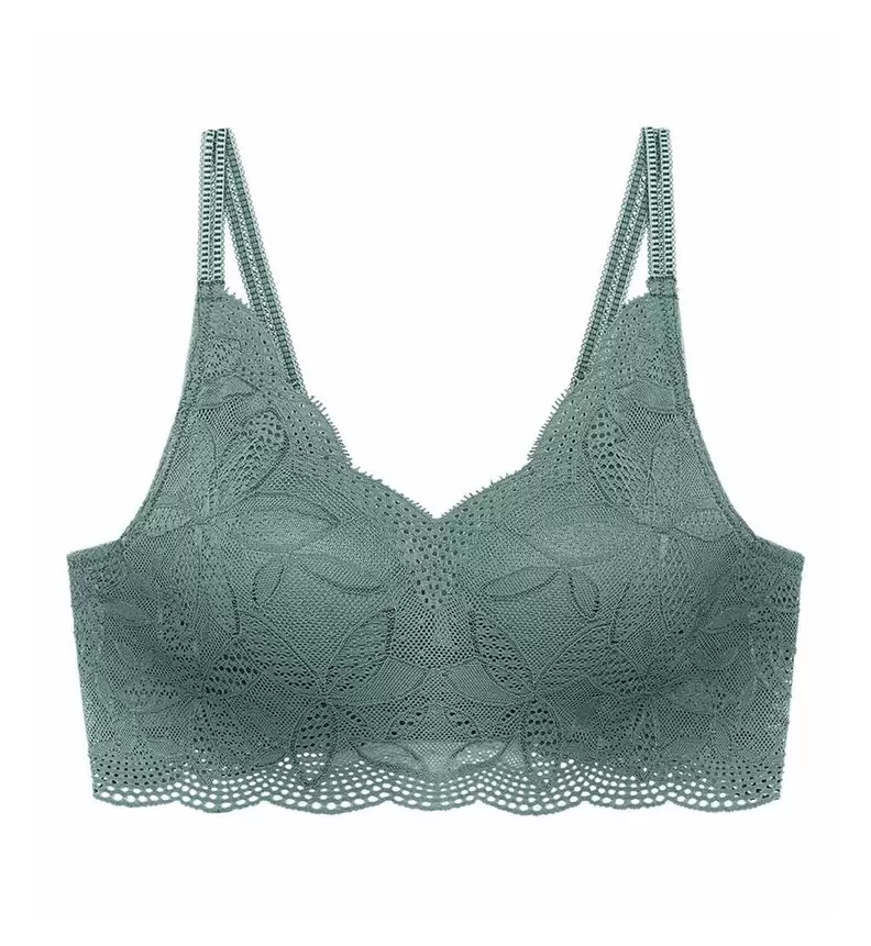 AQUA JADE NON-WIRED PUSH UP DEEP V BRA offers at S$ 89.9 in Triumph