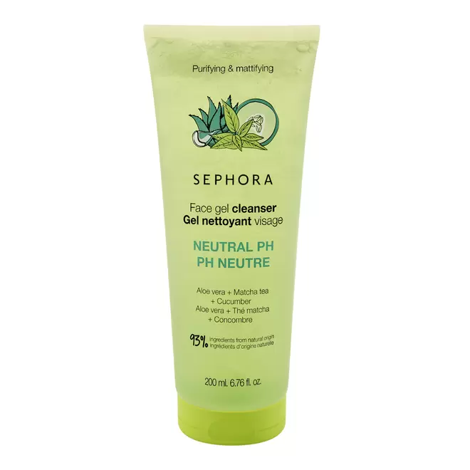 Purifying & Mattifying Face Gel Cleanser offers at S$ 490 in Sephora