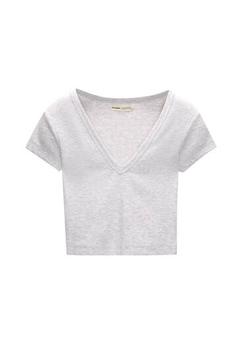Basic V-neck cropped T-shirt offers at S$ 14.9 in Pull & Bear