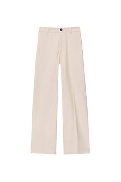 Smart straight-leg trousers offers at S$ 29.9 in Pull & Bear