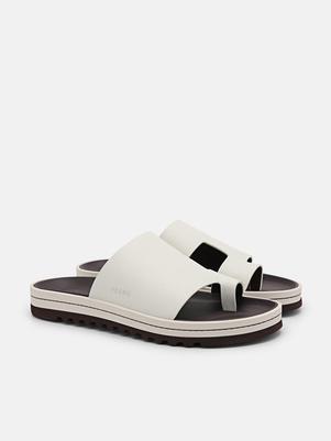 Toe Ring Sandals offers at S$ 79.9 in Pedro