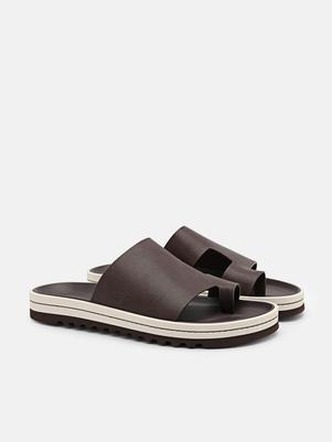 Toe Ring Sandals offers at S$ 79.9 in Pedro