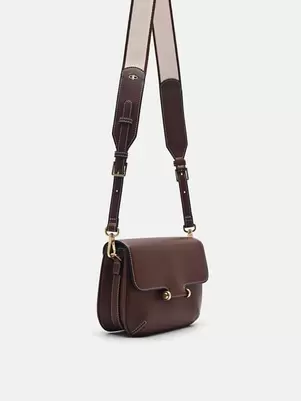 Yasmin Shoulder Bag offers at S$ 89.9 in Pedro