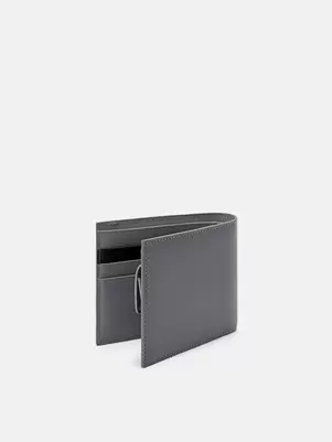 Leather Bi-Fold Coin Wallet offers at S$ 69.9 in Pedro