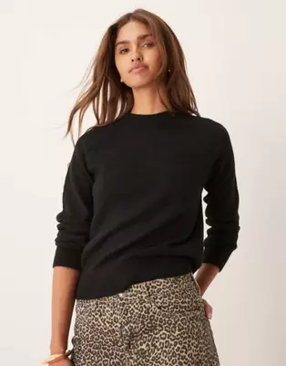 New Look crew neck jumper in mid black offers at S$ 27.99 in asos