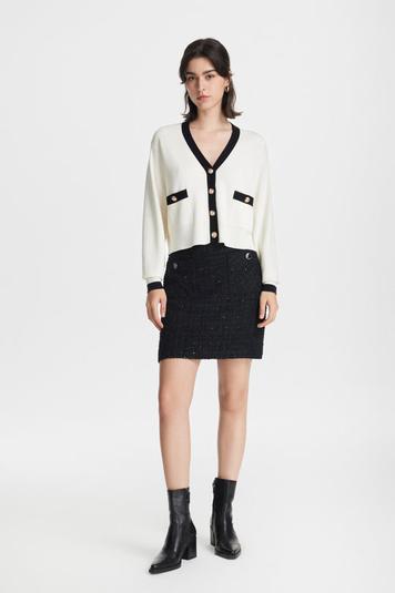 Contrast Colour Cropped Cardigan offers at S$ 87.2 in G2000