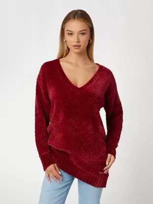 Chenille relaxed fit sweater offers at S$ 105 in Guess