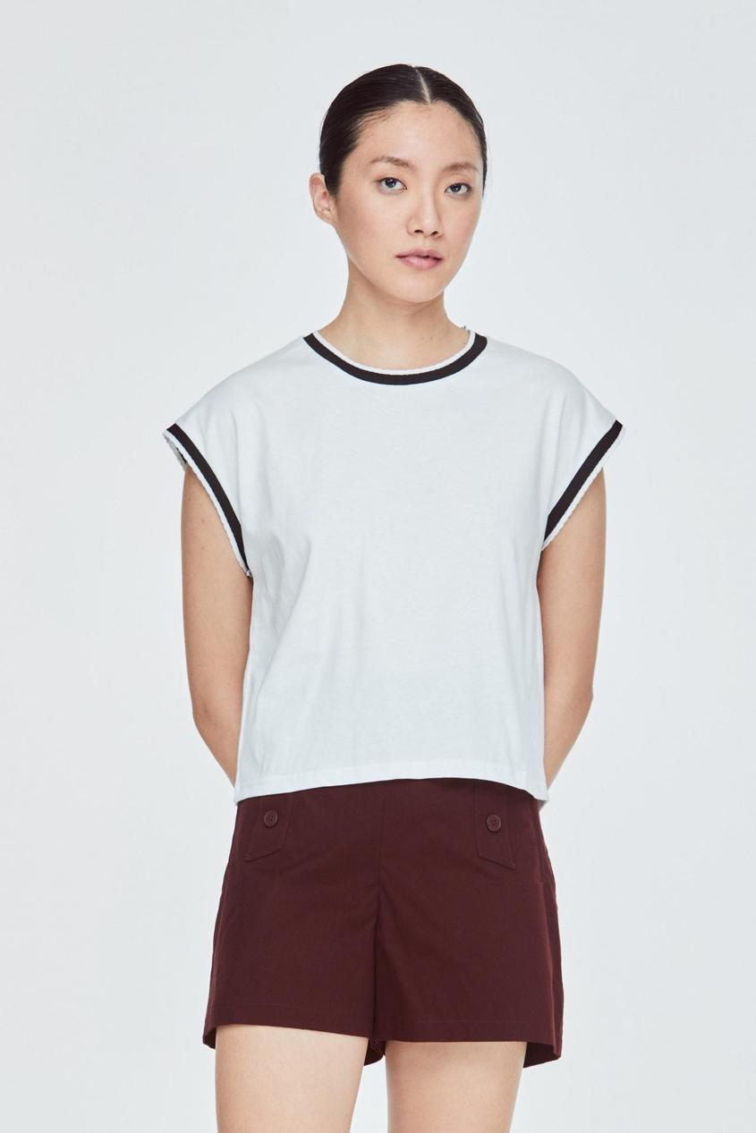 Boxy Contrast Magyar Top offers at S$ 19.9 in Iora