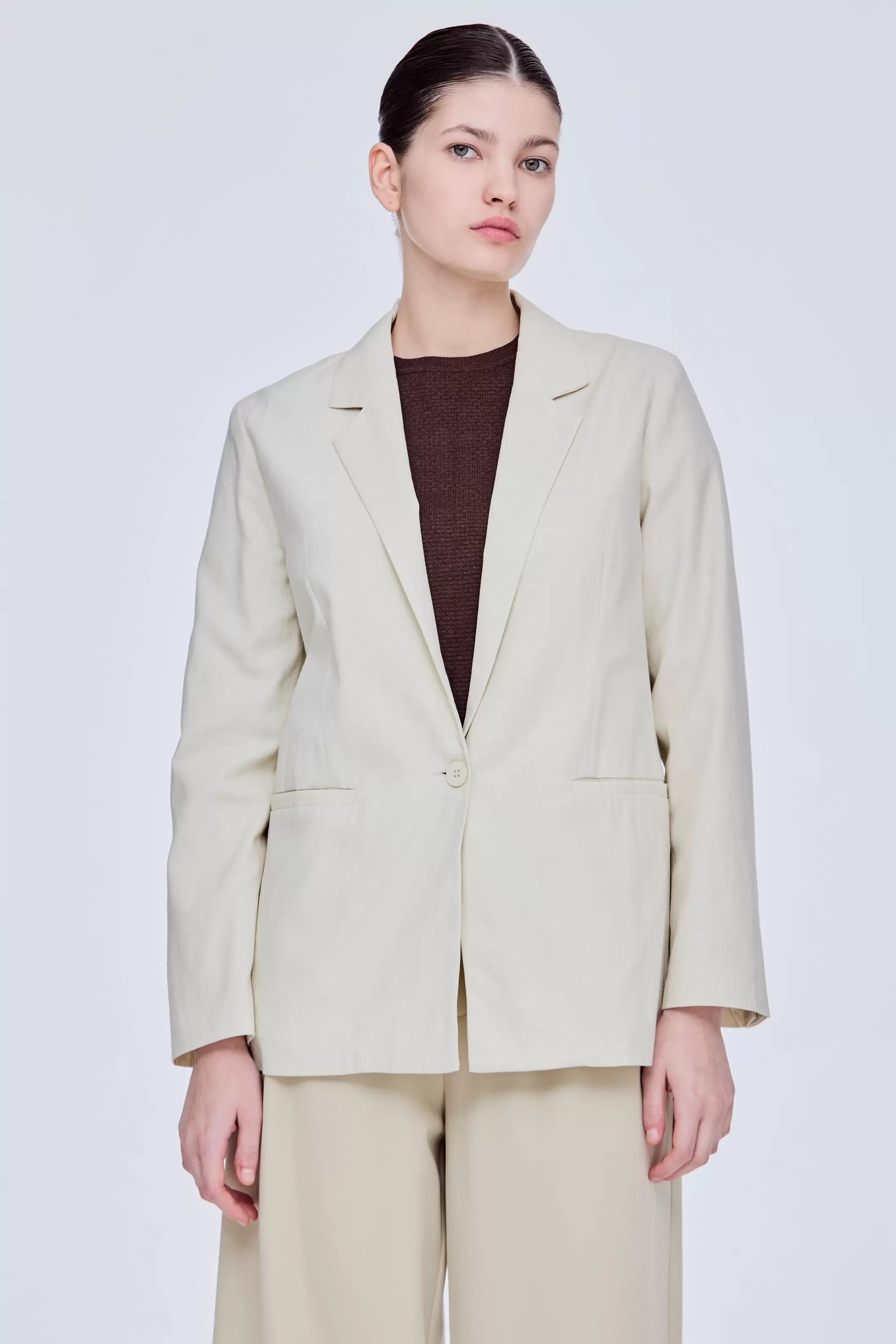 Easy Wear Boxy Blazer offers at S$ 59.9 in Iora