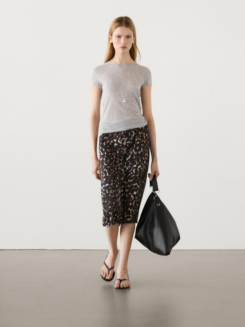 Animal print skirt offers at S$ 159 in Massimo Dutti