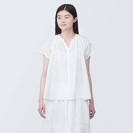 Women's high twisted veil french sleeve blouse offers at S$ 29 in MUJI